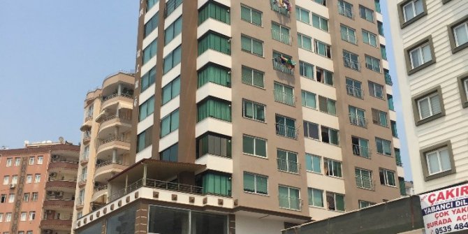 Arabayla ezilen Ece’nin kaldığı apartmanın görevlisi olay anlarını anlattı