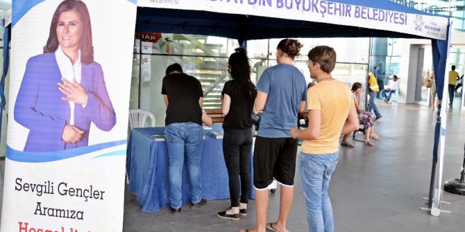 Başkan Çerçioğlu’ndan öğrencilere hoş geldiniz jesti