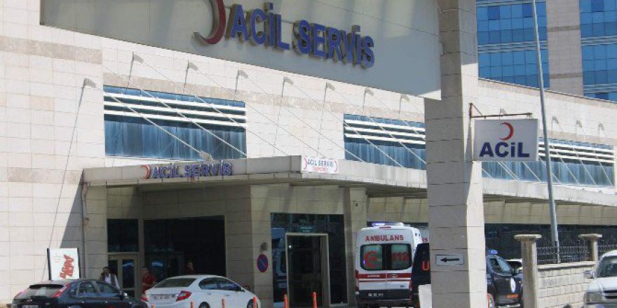 Siirt’te Bahçeden Topladıkları Otları Yiyen 15 Kişi Zehirlendi