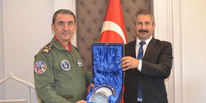Orgeneral Hasan Küçükakyüz’ün veda ziyareti
