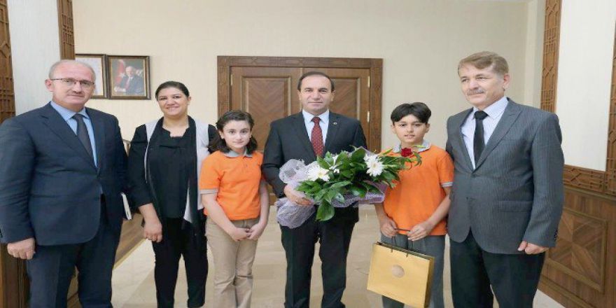 Öğrencilerle Eğitimcilerden Vali Işık’a Ziyaret
