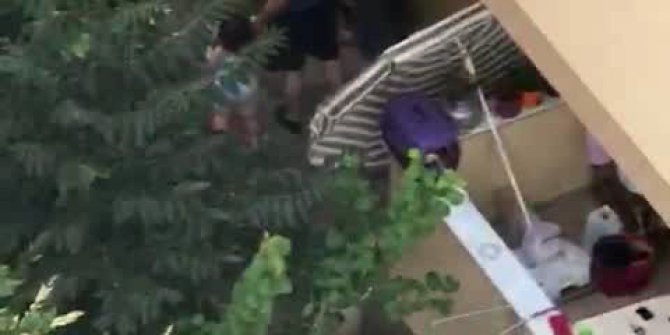 Ataşehir’de genç kıza karı-koca dayağı kamerada