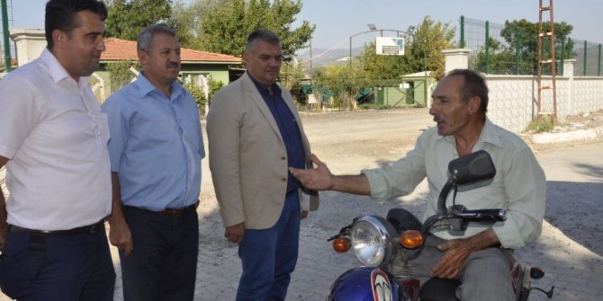 Akhisar’da mezarlıklar bayrama hazır