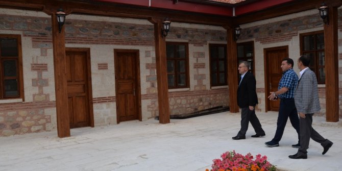 Milletvekili Eldemir Başkan Bakıcı ile birlikte Tekke Mahalle Camii’nde incelemelerde bulundu