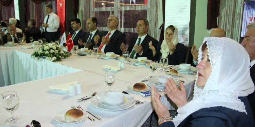 Başkan Uysal’dan Gazi Ve Şehit Ailelerine Moral Yemeği