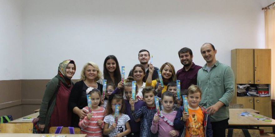 Neü Diş Hekimliği Fakültesi Hocaları Üsküp’te