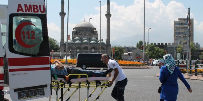Ahmetpaşa Caddesinde trafik kazası