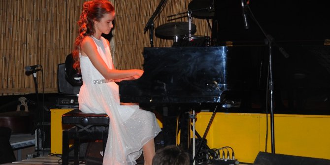 Müziğin altın çocukları Alaçatı’da