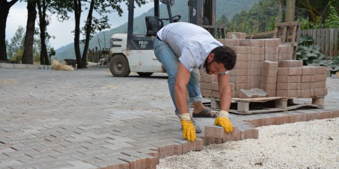 Kartepe’de üst yapı çalışmaları sürüyor