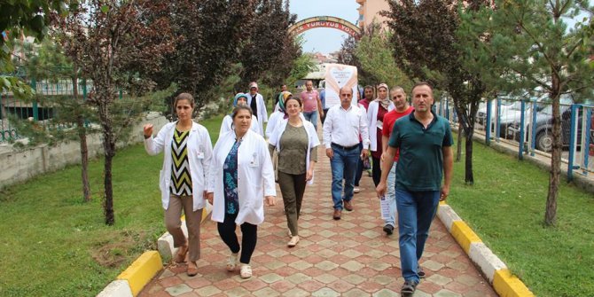 Kalp krizine dikkat çekmek için yürüdüler