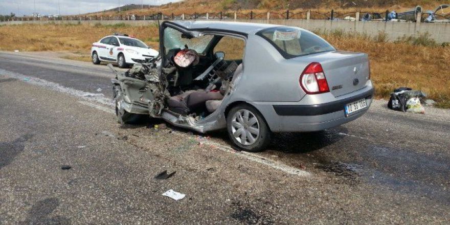 6 Kişinin Yaralandığı Kazada Can Pazarı