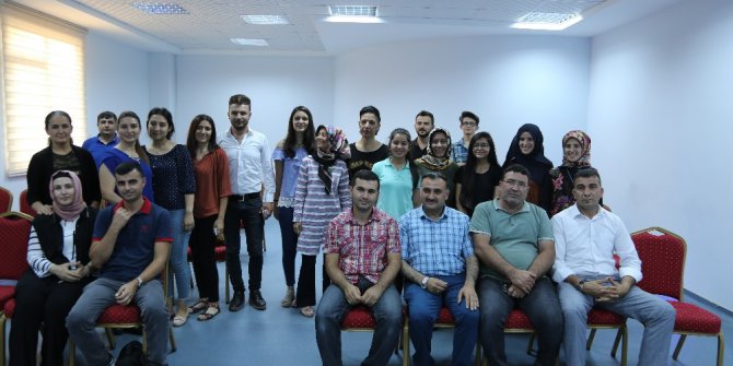 Başkan Cabbar’dan fotoğraf kursuna ziyaret