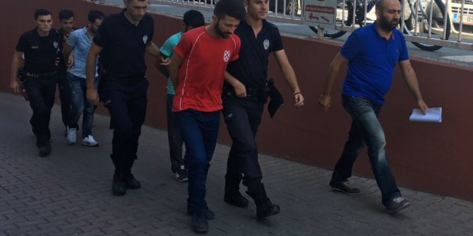 Uyuşturucudan gözaltına alınan 4 kişi adliyeye sevk edildi