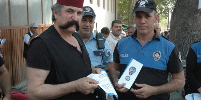 Polisten cami cemaatine Kurban Bayramı öncesi sahte para uyarısı