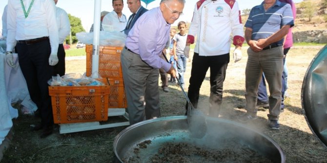 Halk pikniğinde Anadolu Kültür Mozaiği’nin zenginliği sergilendi