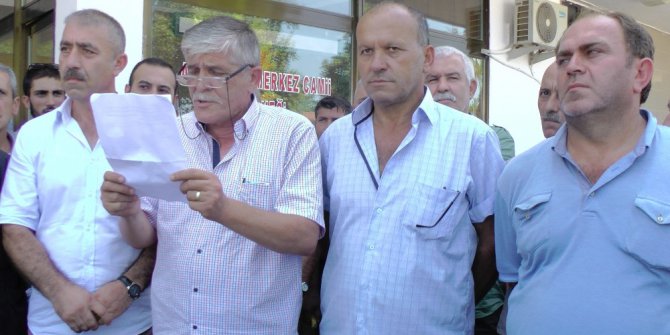 Muhtarlar fındık fiyatını protesto etti