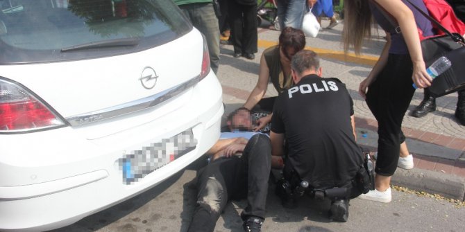 Otomobilin çarptığı yaya yaralandı