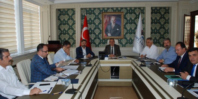 Kamu yatırımlarını değerlendirme toplantısı yapıldı