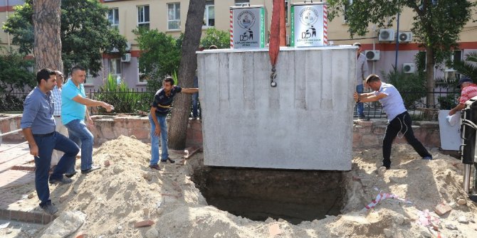 Burhaniye’de çöp konteynerleri yer altına indi