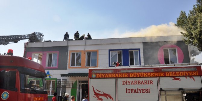 Diyarbakır’da rehabilitasyon merkezinde çıkan yangın korkuttu