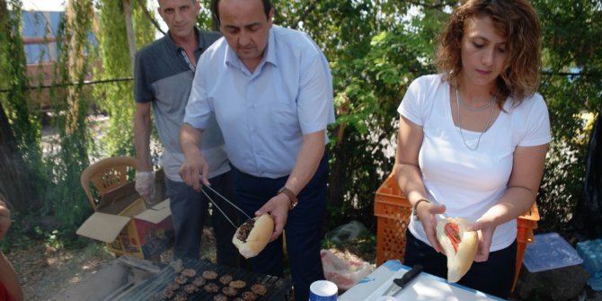 Gülüç Belediyespor Yaz Futbol Okulu kapanışı mangal partisiyle yaptı