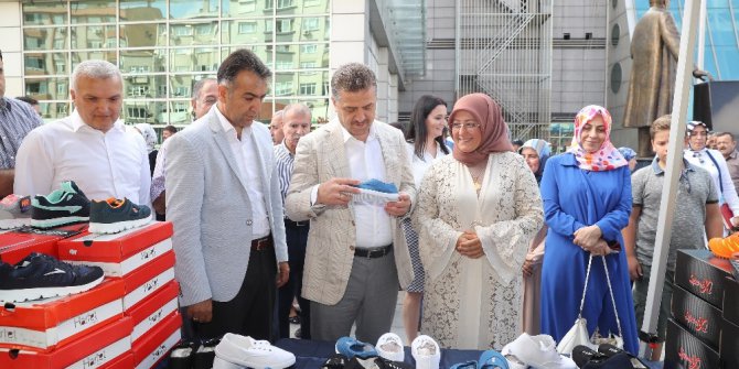 Kurban Bayramı öncesi yetimlere yardım için hayır festivali düzenlendi