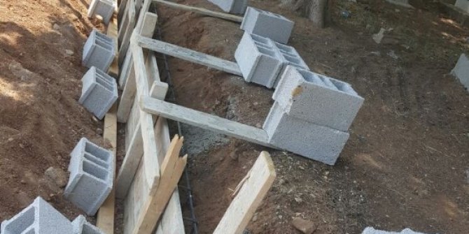 Mezarlıklarda bayram hazırlığı