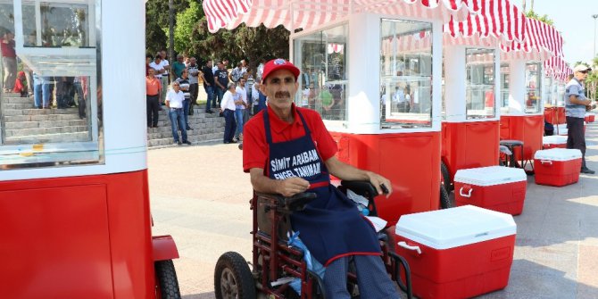 Simit arabaları engellilerin iş umudu oldu