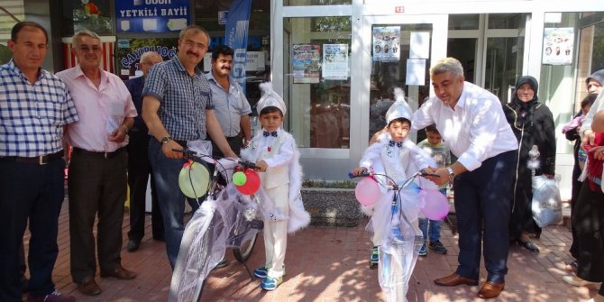 Hisarcık Belediyesinden sünnet çocuklarına bisiklet