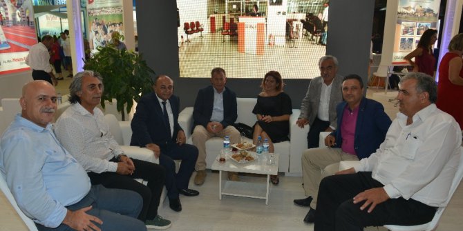 İzmir’deki belediyeler İzmir Fuarında yerini aldı