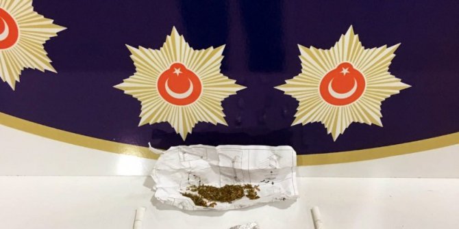 Uyuşturucu satıcısı yakalandı