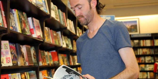 Kitap koklaya koklaya kitap yazdı