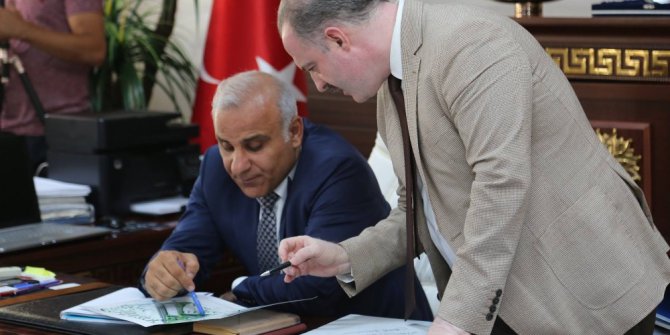 Vali Murat Zorluoğlu’ndan Tuşba Belediyesi’ne ziyaret