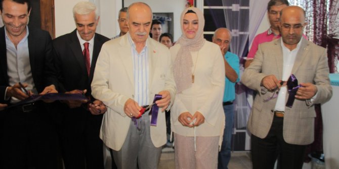 KOSGEB desteği ile cilt bakım merkezi açtı