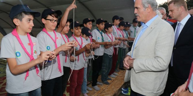 Altepe kamp ateşini yaktı