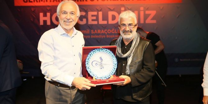 Kütahya’da Esat Kabaklı konseri