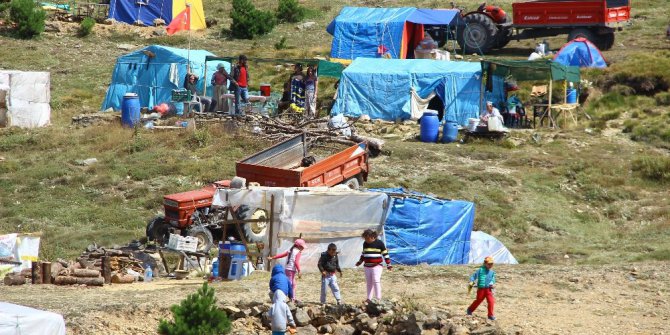 Bin 700 metrede 700 yıllık gelenek