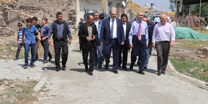 Özbek köy konağı ve taziye evi açıldı