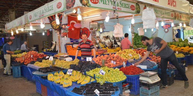 Meyve fiyatları 4 yıl öncesine göre daha ucuz