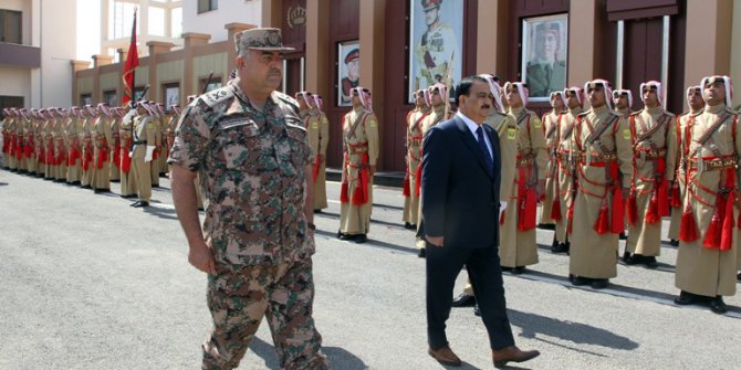 Ürdün Genelkurmay Başkanı, Irak Savunma Bakanını kabul etti
