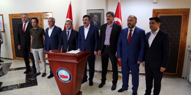 AK Partili Yılmaz Tunceli’de