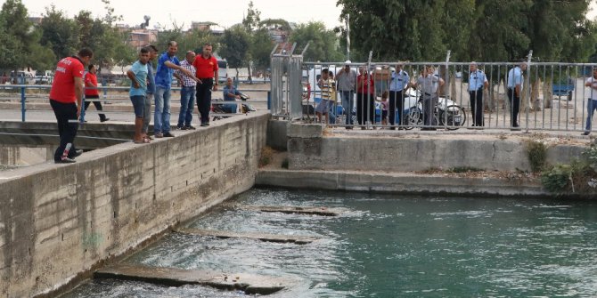 CANKUR ve su altı polisi kanala düşen çocuğu arıyor