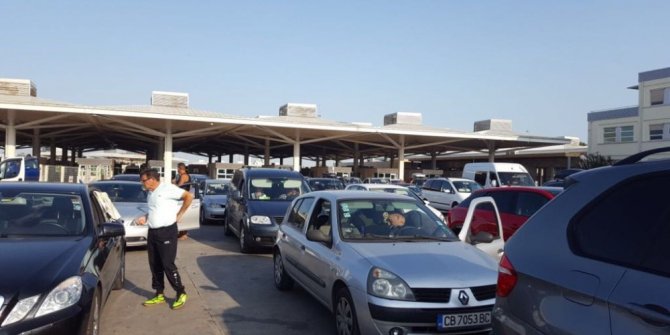 Kapıkule’de Türk işçilerin dönüş yoğunluğu devam ediyor