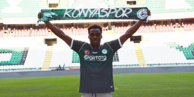 Atiker Konyaspor’a Gabonlu forvet