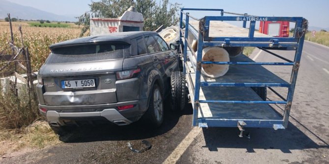 Otomobil ile traktör çarpıştı: 1 yaralı