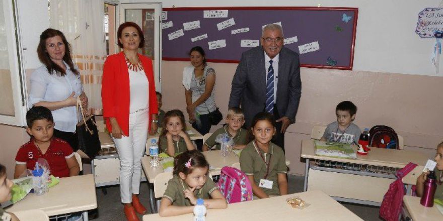 Mehmet Gider’den Okullara Ziyaret