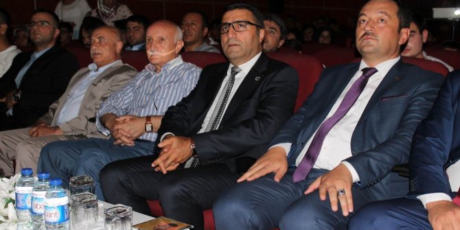 Birlik Vakfı Malazgirt Zaferi Konferansı düzenledi