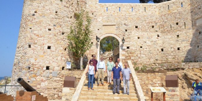 Bursa Büyükşehir Belediyesinden Kuşadası’ndaki tarihi merkezlere ziyaret