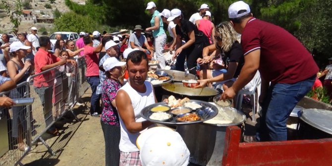 Sarıkız hayrı yapıldı