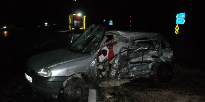 Eski belediye başkanı ve eşi trafik kazasında hayatını kaybetti